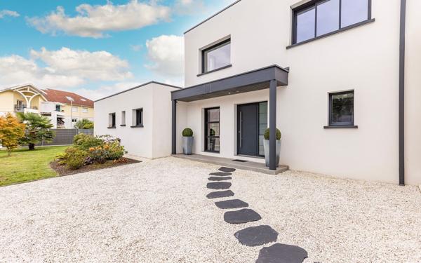 Maison à vendre    4 pièces •  Lons