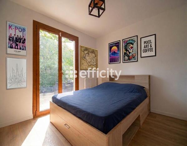 Maison
         7 pièces
        - 130 m² 580 000 € *