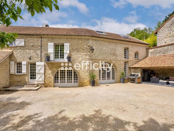 Maison
         6 pièces
        - 249 m² Bien prestige 750 000 € *