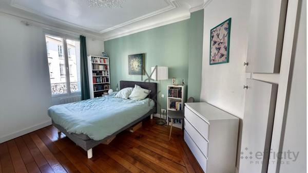 Appartement
         2 pièces
        - 41 m² 288 500 € *