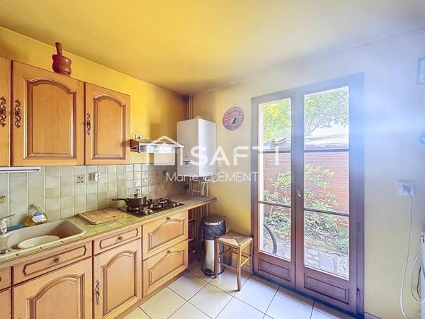 Maison individuelle de 92 m2 en impasse, 3 grandes chambres, garage sous vide sanitaire