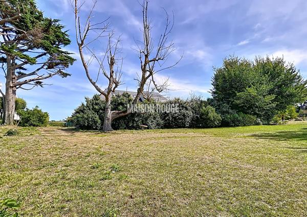 Terrain constructible de 960 m² à 50 m de la plage de Longchamp à Saint-Briac-sur-Mer