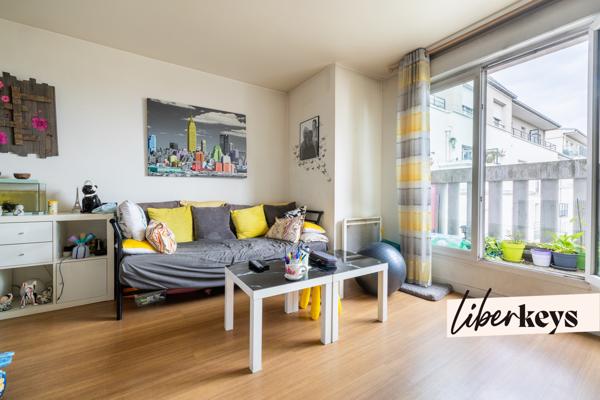 Thiais – T2 avec balcon et parking à proximité immédiate du T9