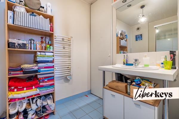 Thiais – T2 avec balcon et parking à proximité immédiate du T9