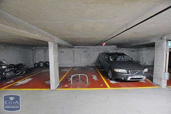 Parking à vendre 12m²
