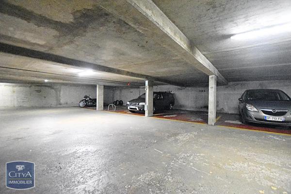 Parking à vendre 12m²