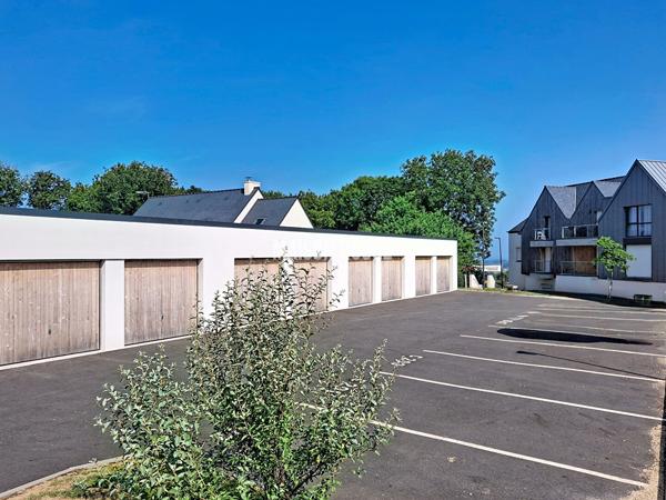 RARE A LA VENTE - Appartement de standing récent avec balcon aperçu mer, garage et ascenseur à Trébeurden