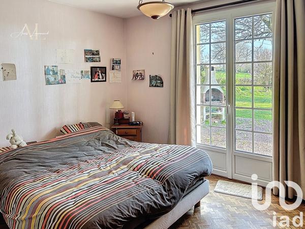 Maison 5 pièces de 136 m² à Le Mesnil-Villeman (50450)