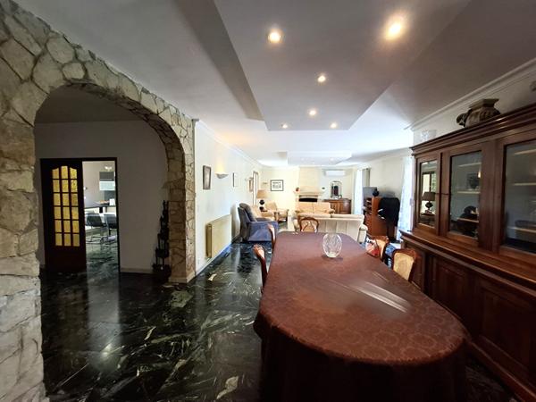 Maison Marseille 7 pièce(s) 295.30 m2