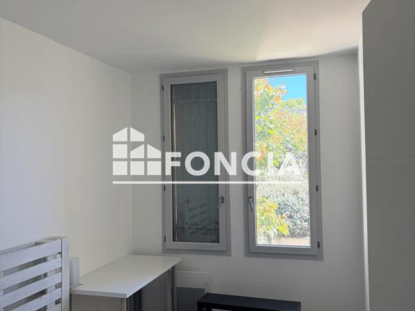 Location Appartement 3 pièces 42.95 m² - 7 RUE DES DEUX CONILS Bergerac 24100