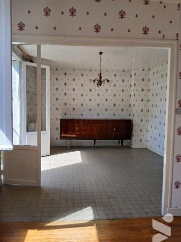 UN PAVILLON D'HABITATION