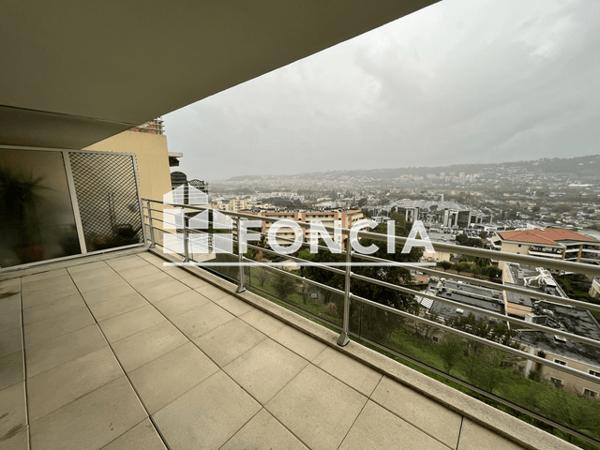 Location Appartement 2 pièces 42.3 m² - 266 BIS AVENUE SAINTE MARGUERITE Nice 06200