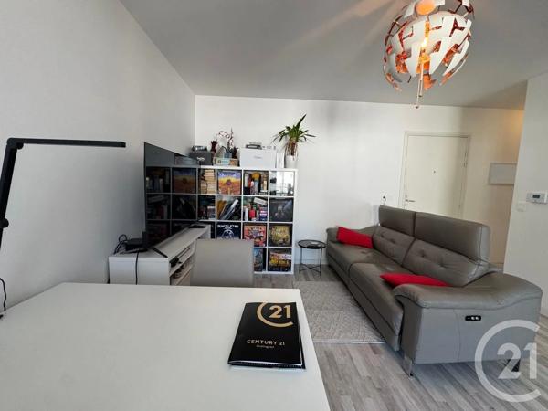 Appartement F2 à vendre  2 pièces - 38,30 m 2   DUGNY  - 93