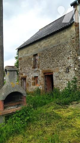 A vendre à SAINT QUENTIN LES CHARDONNETS