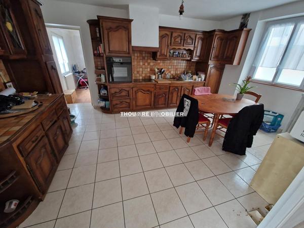 44470 THOUARE SUR LOIRE Maison Thouaré Sur Loire 5 pièce(s) sur parcelle + de 850m² ultra centre de Thouaré