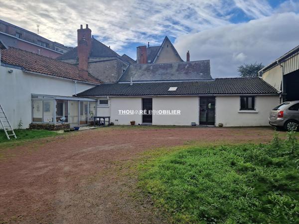 44470 THOUARE SUR LOIRE Maison Thouaré Sur Loire 5 pièce(s) sur parcelle + de 850m² ultra centre de Thouaré