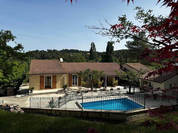 Belle propriété 9 pièces sur parcelle de 5 370 m2