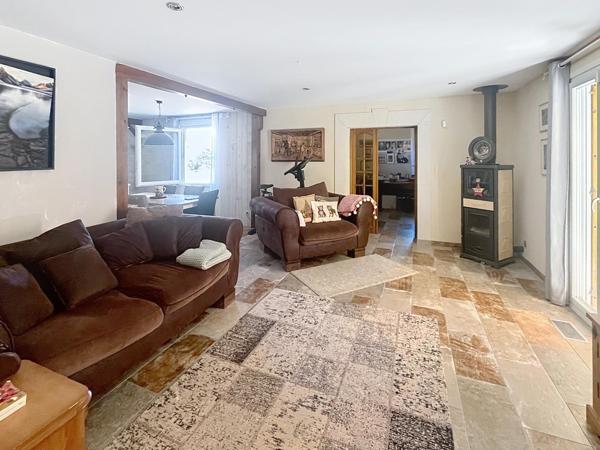 Belle propriété 9 pièces sur parcelle de 5 370 m2