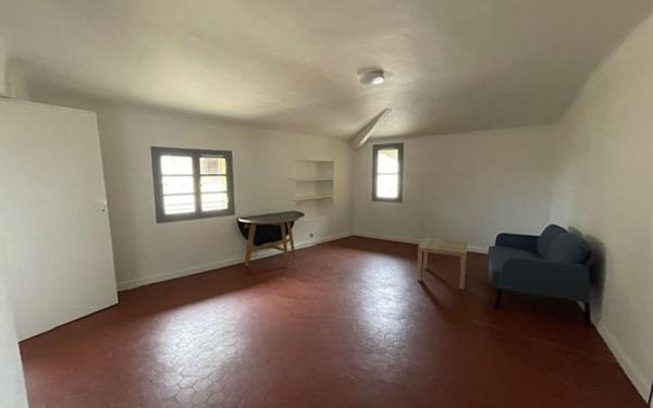 Appartement à louer    2 pièces • 59,39 m2 Grasse