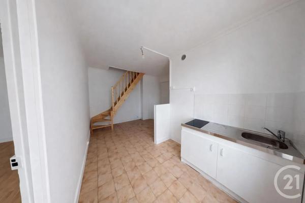 Appartement F2 à vendre  2 pièces - 62 m 2   LA COURNEUVE  - 93