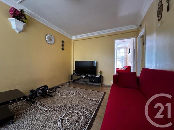 Appartement F2 à vendre  2 pièces - 62 m 2   LA COURNEUVE  - 93