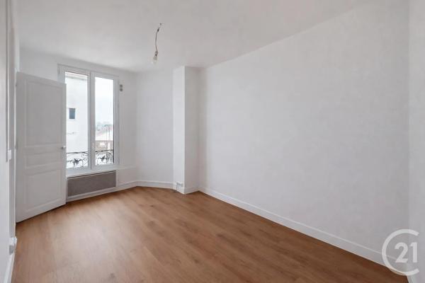 Appartement F2 à vendre  2 pièces - 62 m 2   LA COURNEUVE  - 93