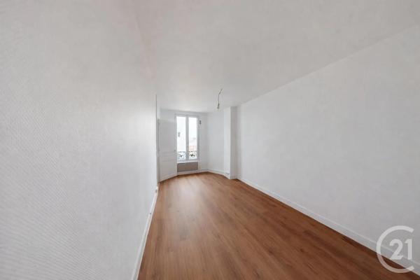 Appartement F2 à vendre  2 pièces - 62 m 2   LA COURNEUVE  - 93