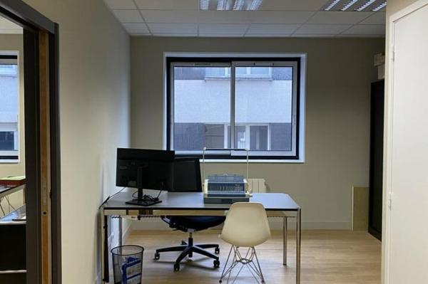 Location - BUREAUX 48 m 2