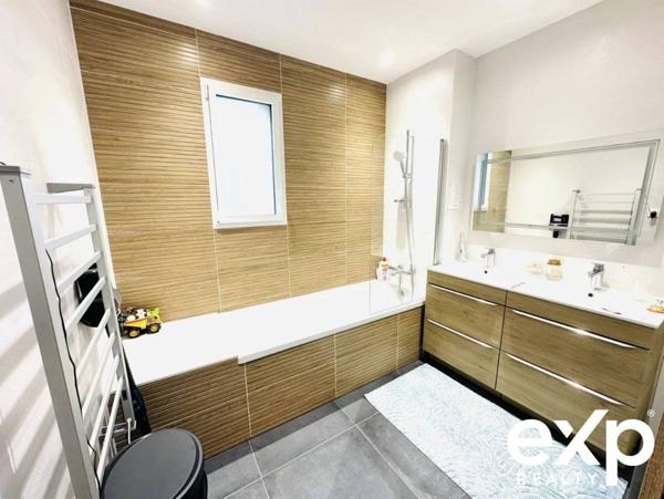 Maison neuve avec vue - 6 pièces à La Mézière