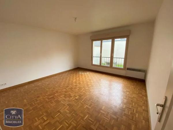 Appartement à louer 3 pièces 58.14m² Saint-Cyr-l'École (78210)