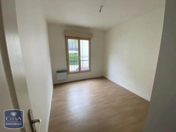 Appartement à louer 3 pièces 58.14m² Saint-Cyr-l'École (78210)