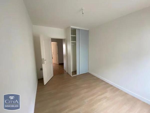 Appartement à louer 3 pièces 58.14m² Saint-Cyr-l'École (78210)