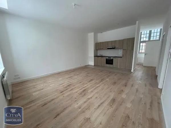 Appartement à louer 2 pièces 66.7m²