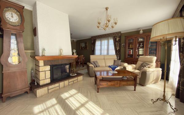 Maison à vendre    6 pièces • 134,78 m2 Poitiers