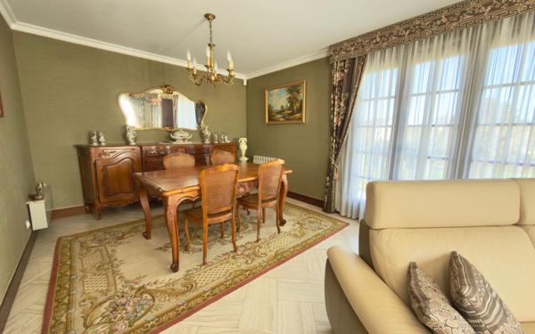 Maison à vendre    6 pièces • 134,78 m2 Poitiers