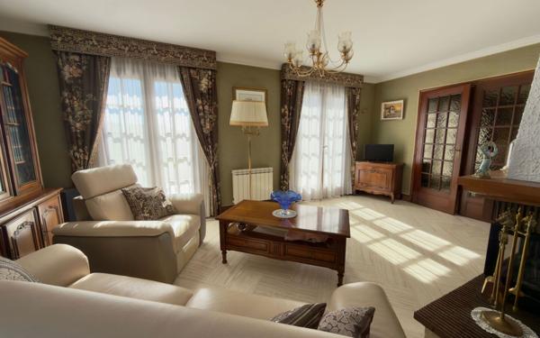 Maison à vendre    6 pièces • 134,78 m2 Poitiers