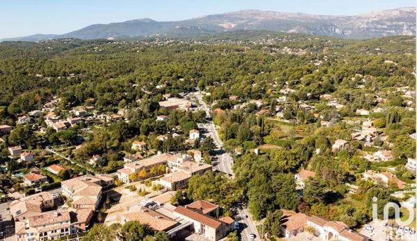 Appartement 2 pièces de 47 m² à Roquefort-les-Pins (06330)