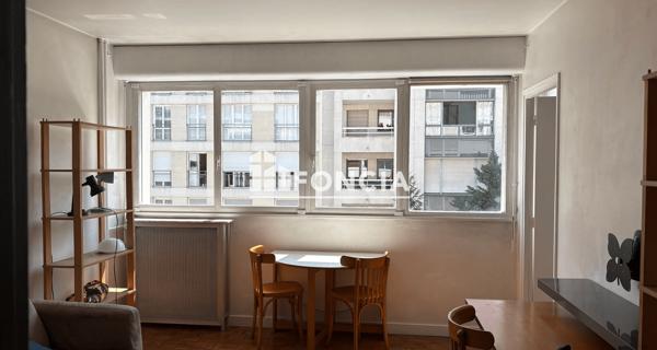 Location Studio meublé 29.94 m² - Paris 75012