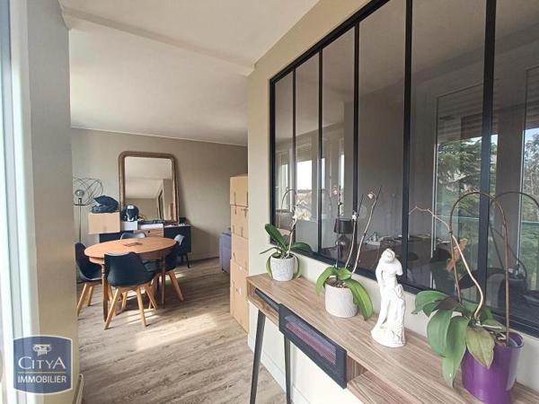 Appartement à louer 2 pièces 50.26m² Le Mans (72000)