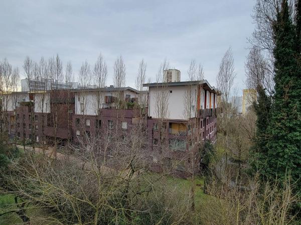 Bordeaux/Camille Godard - Appartement entièrement rénové vue dégagée.