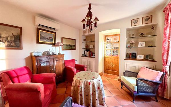 Maison à vendre    7 pièces • 210,35 m2 Villeneuve-lès-Avignon