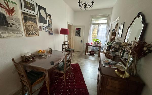 Immeuble à vendre    4 pièces •  Bar-le-Duc