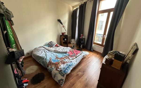 Immeuble à vendre    4 pièces •  Bar-le-Duc