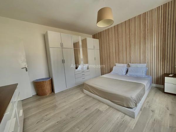 Vente                                                      Appartement
                        
                     4 pièces                      100 m2                     à Villeneuve-Loubet