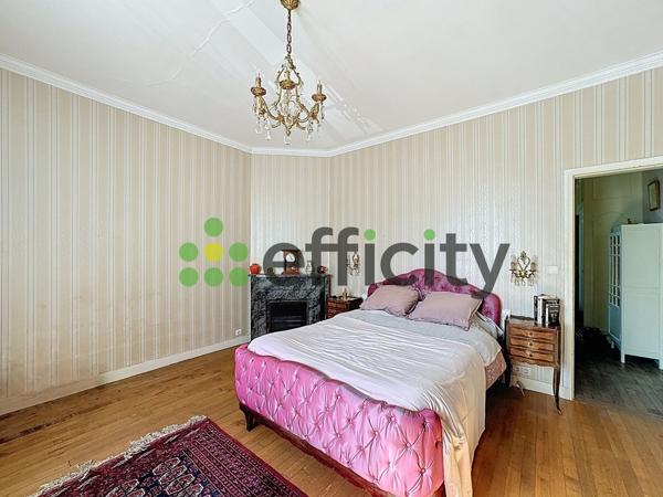 Maison 9 pièces - 214 m²