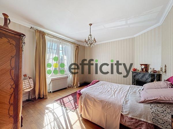 Maison 9 pièces - 214 m²