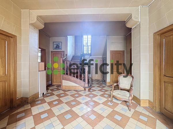 Maison 9 pièces - 214 m²