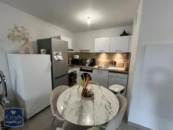 Appartement à louer 2 pièces 37.25m² Toulon (83000)