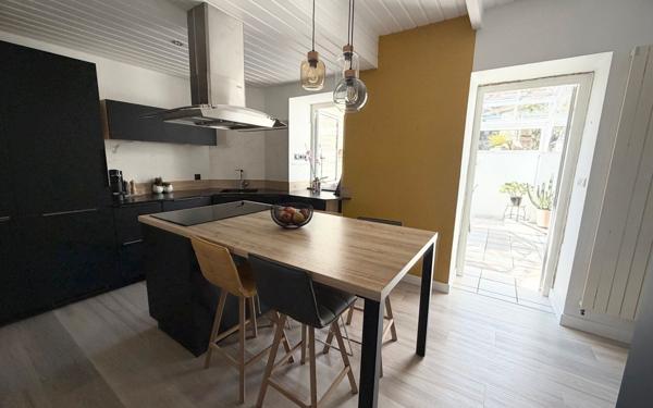 Maison à vendre    7 pièces •  Saint-Renan