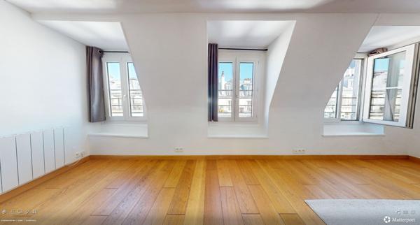 Appartement au cinquième étage